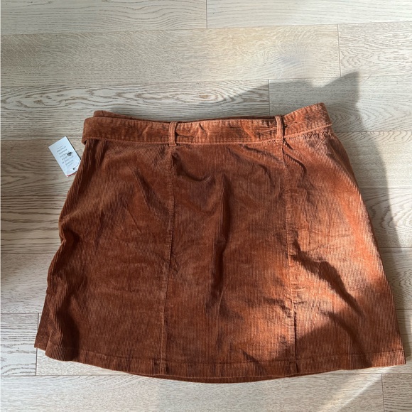 New Eloquii Corduroy plus size skirt, size 20 - Picture 2 of 2